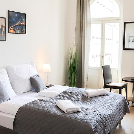 Rose Suites And Rooms Πράγα Εξωτερικό φωτογραφία