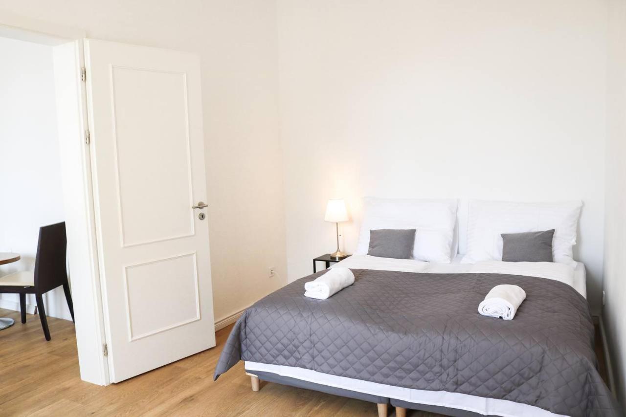Rose Suites And Rooms Πράγα Εξωτερικό φωτογραφία